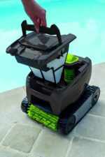 Zodiac GT3220 TornaX – Selbständiger Bodenreiniger für Pools, Boden und Wände, Intelligenter Poolreiniger mit Rotierenden Bürsten, Leicht zu Reinigender Filter